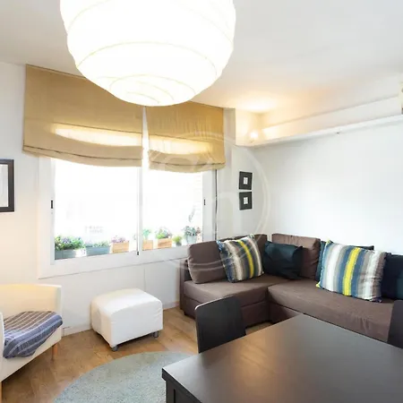 Cozy Eixample Getaway